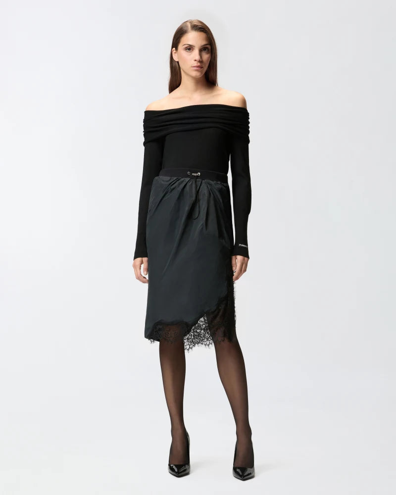 Maglia con scollo sciallato