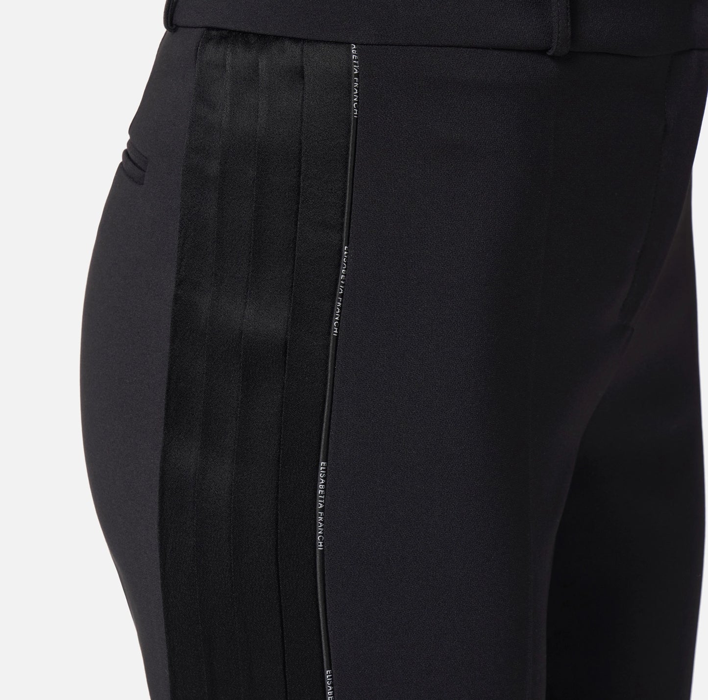 Pantaloni in crepe