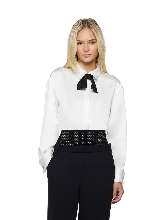 Camicia smocking aperta dietro