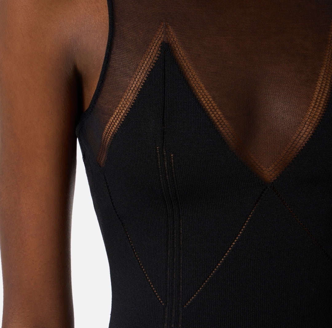 Abito in maglia con trasparenze