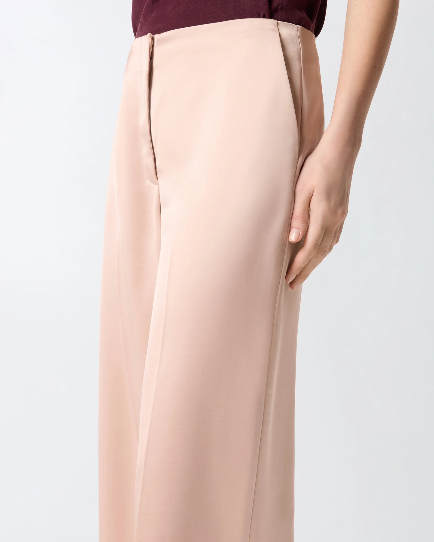 Pantaloni in satin